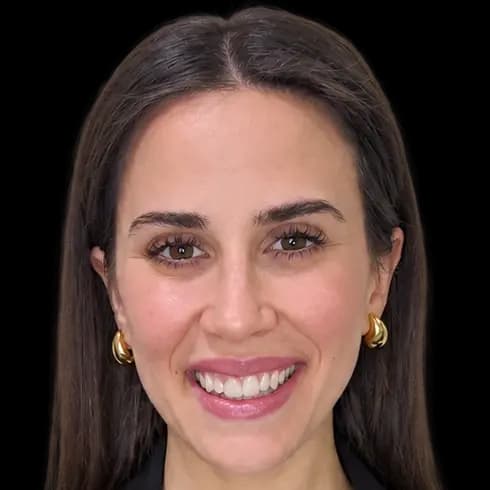 Portrait of Martina Napolano, Account Manager at Link in a Blink